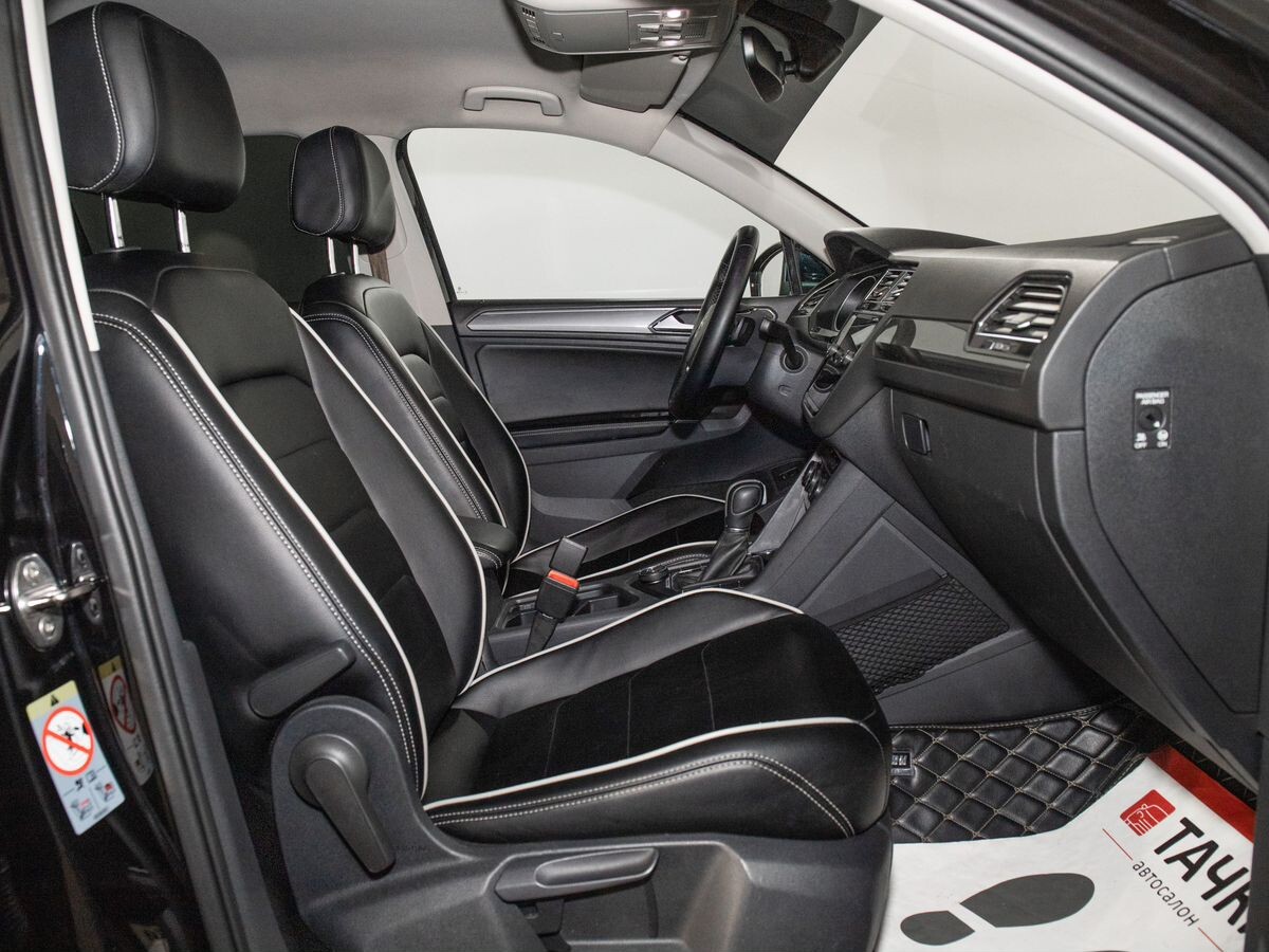 Volkswagen Tiguan 2018 - фото автомобиля