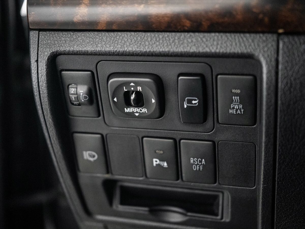 Toyota Land Cruiser 2008 - фото автомобиля