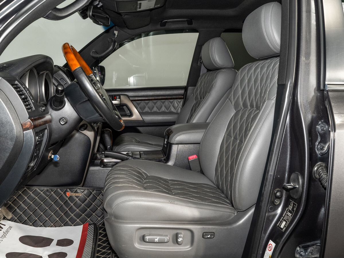 Toyota Land Cruiser 2008 - фото автомобиля