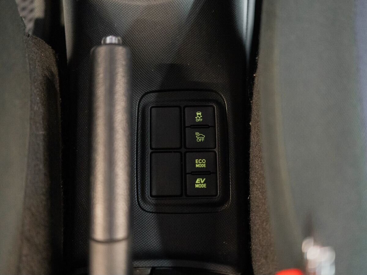 Toyota Aqua 2017 - фото автомобиля