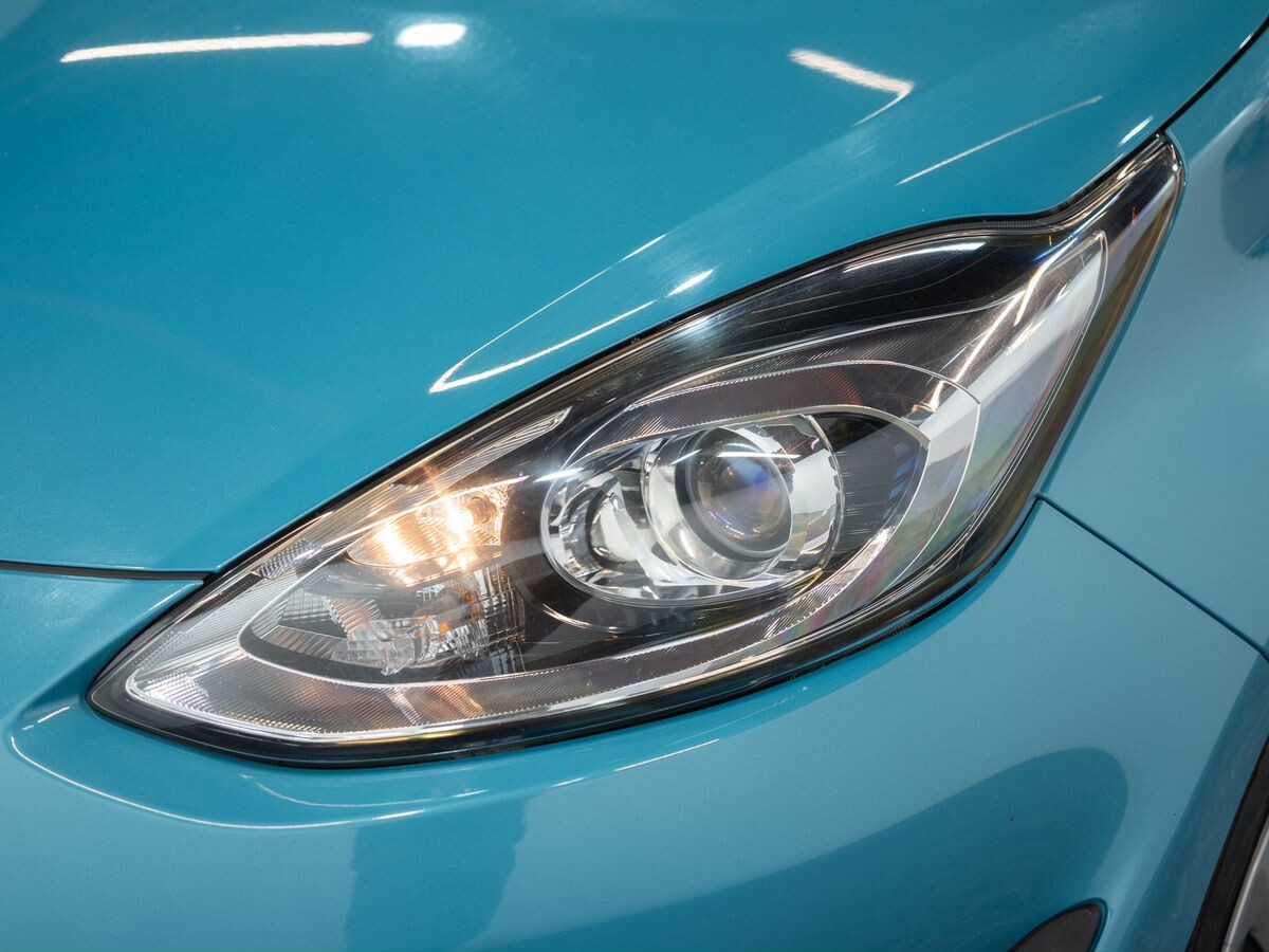 Toyota Aqua 2017 - фото автомобиля