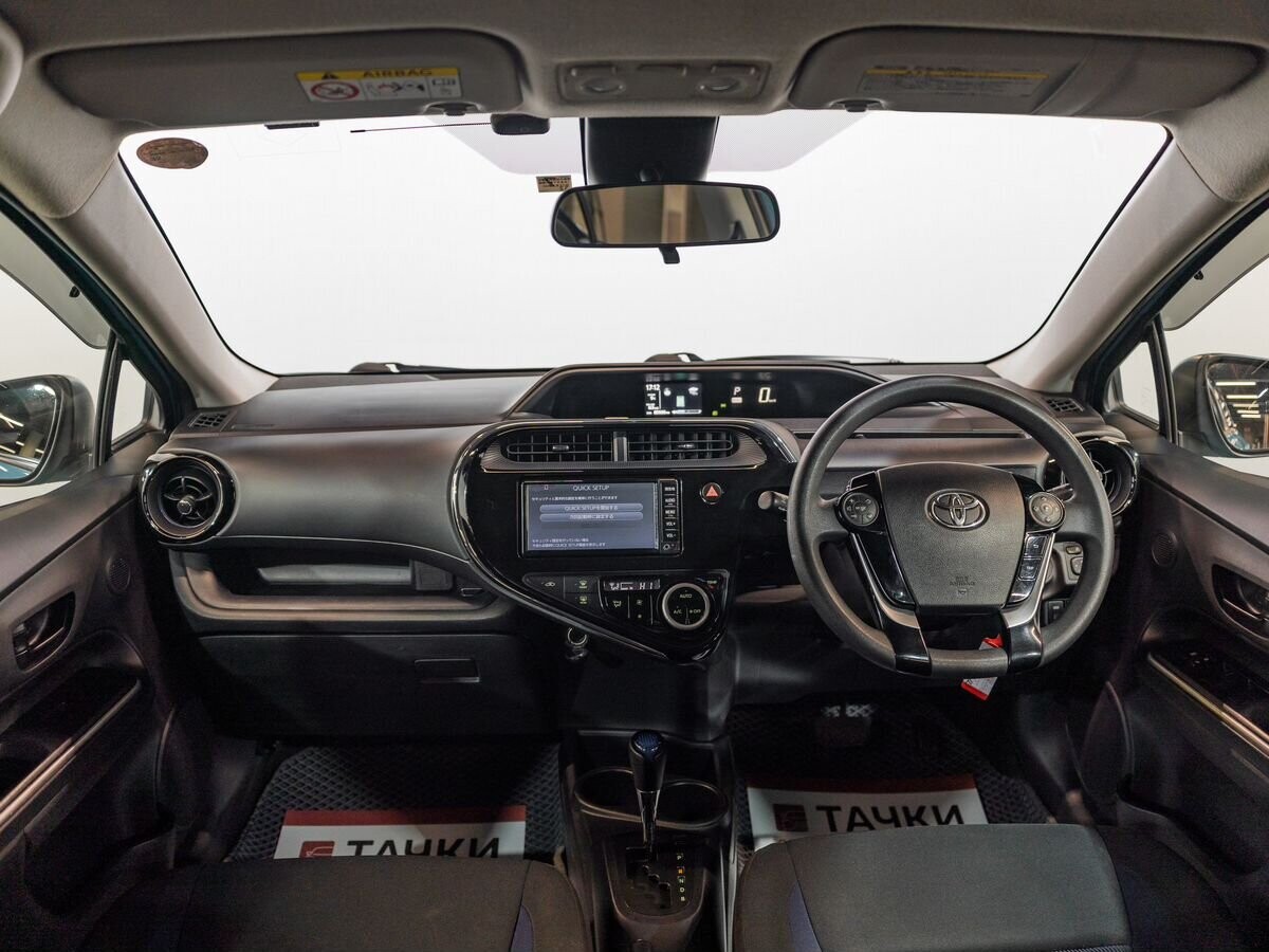 Toyota Aqua 2017 - фото автомобиля