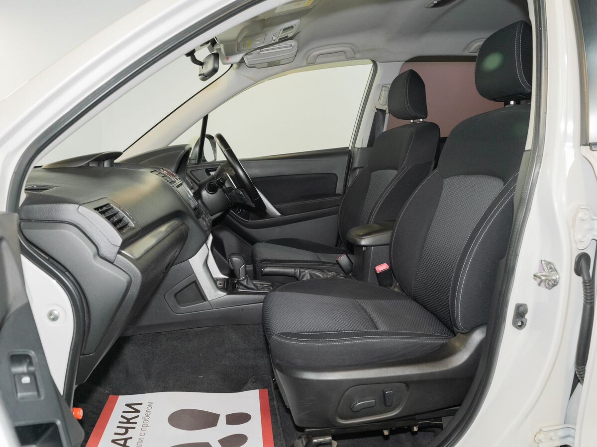 Subaru Forester 2013 - фото автомобиля