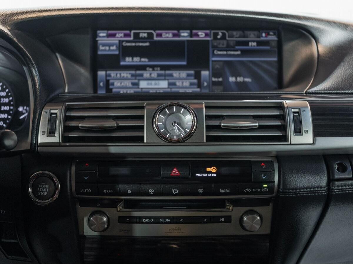 Lexus LS 2014 - фото автомобиля