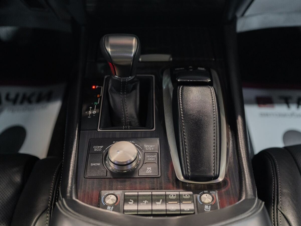 Lexus LS 2014 - фото автомобиля