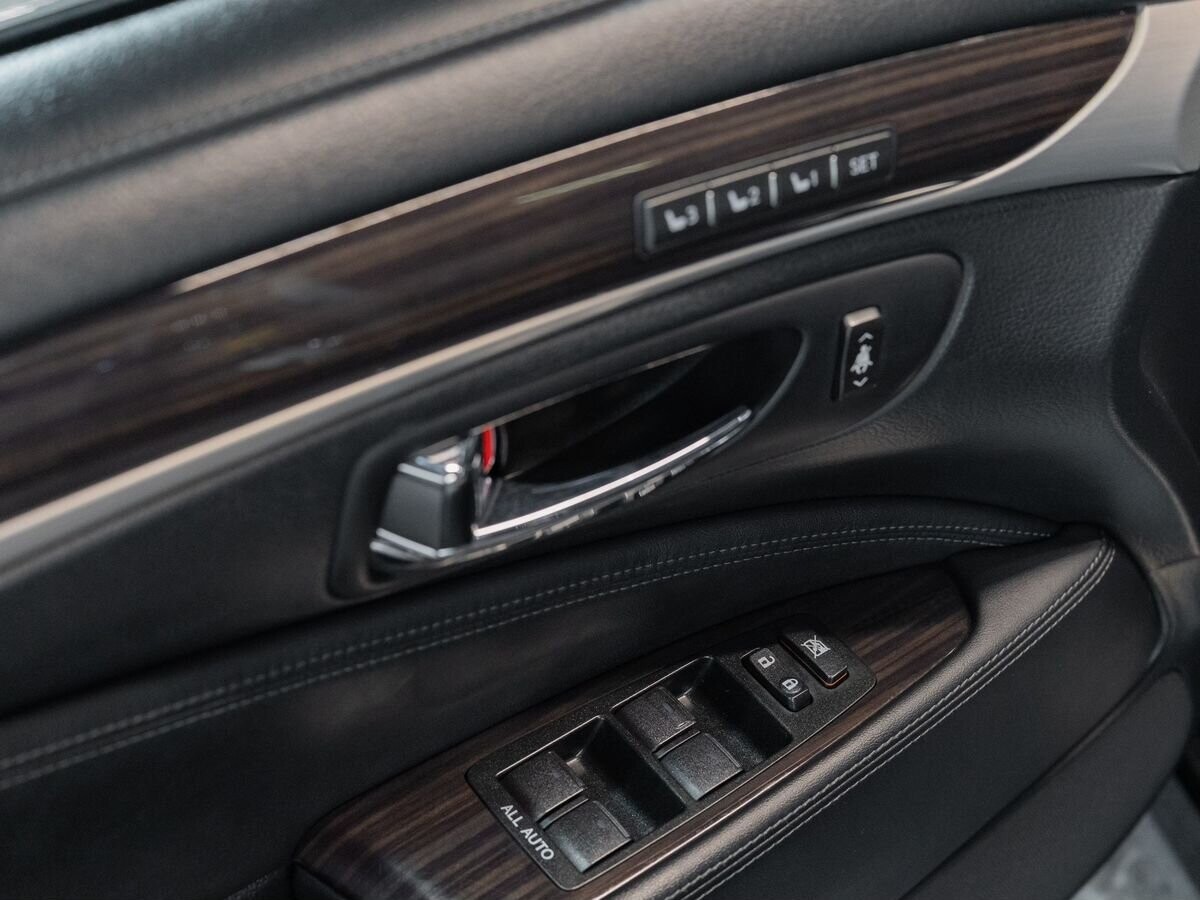 Lexus LS 2014 - фото автомобиля