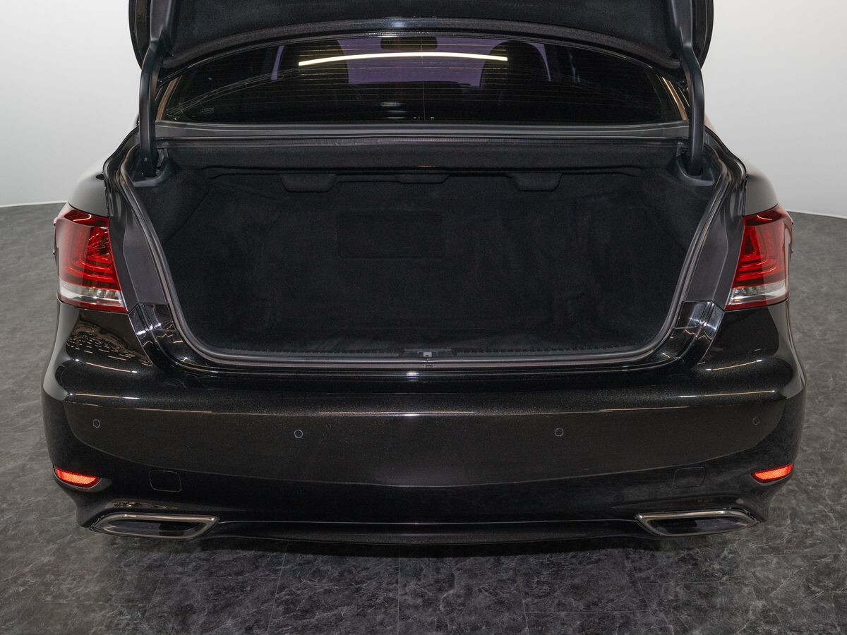 Lexus LS 2014 - фото автомобиля