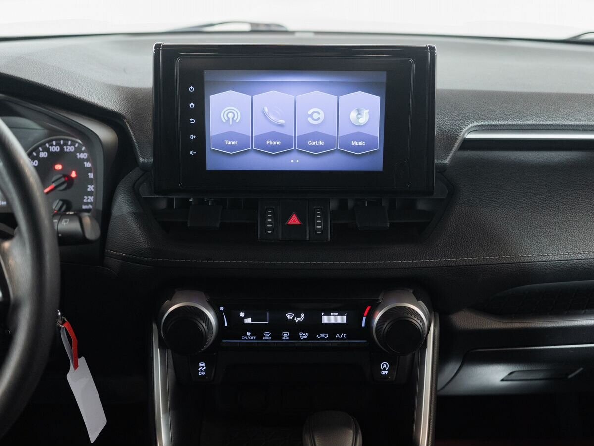 Toyota RAV4 2021 - фото автомобиля