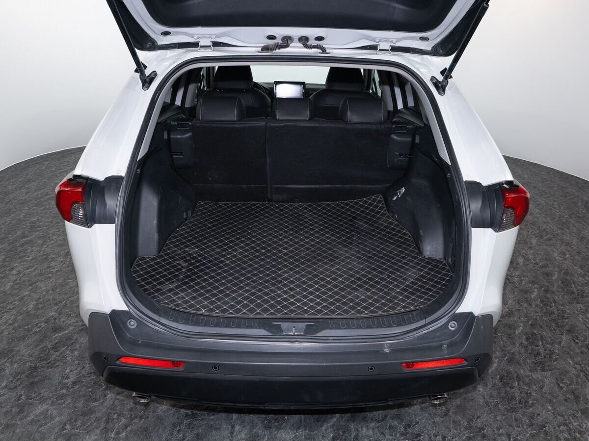 Toyota RAV4 2021 - фото автомобиля