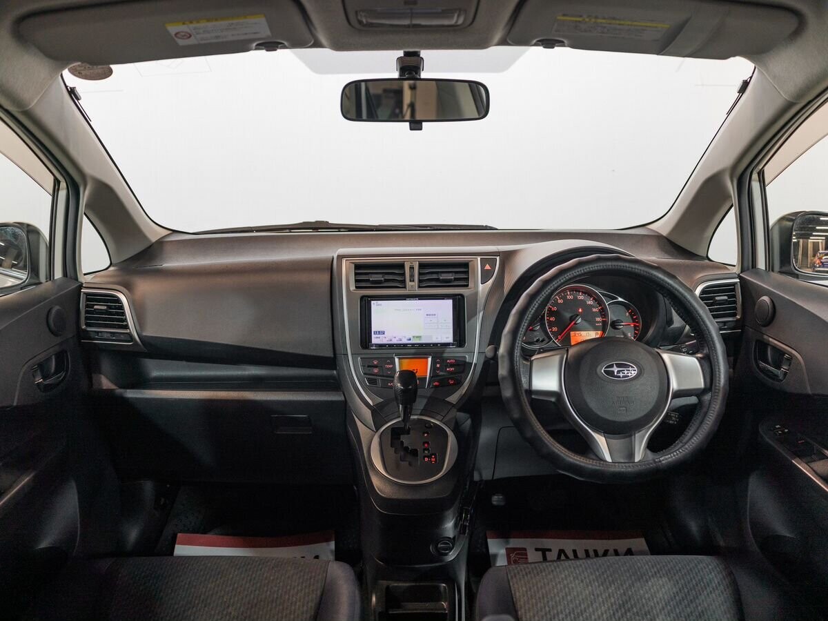 Subaru Trezia 2011 - фото автомобиля