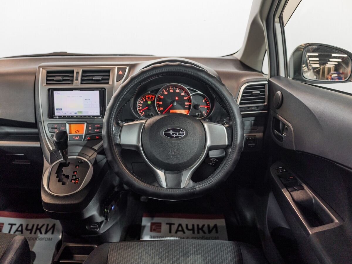 Subaru Trezia 2011 - фото автомобиля