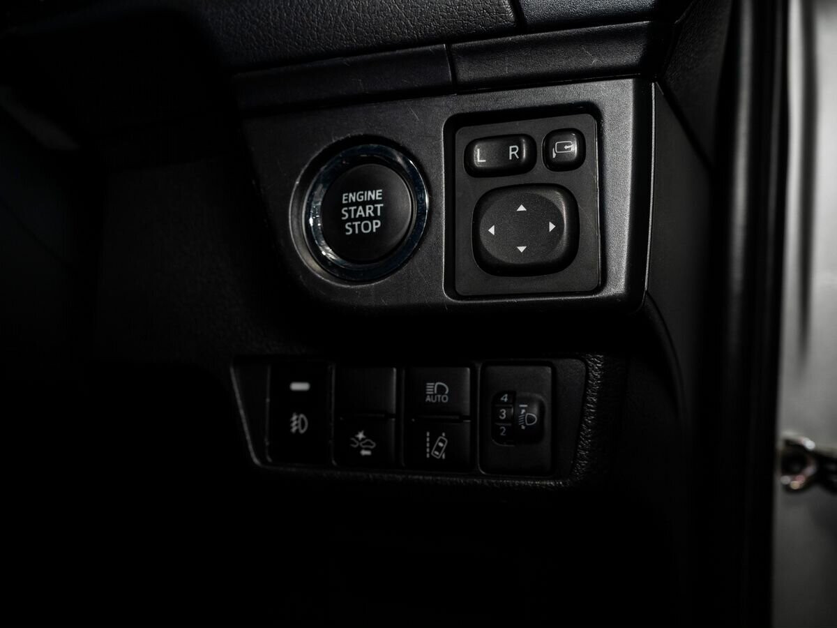 Toyota Corolla 2017 - фото автомобиля