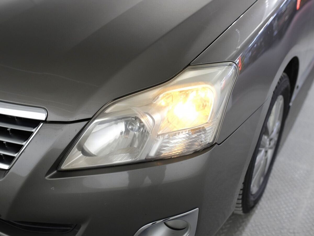 Toyota Premio 2011 - фото автомобиля
