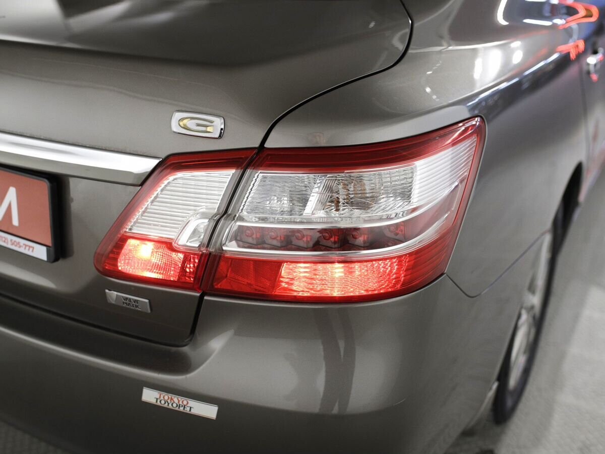 Toyota Premio 2011 - фото автомобиля