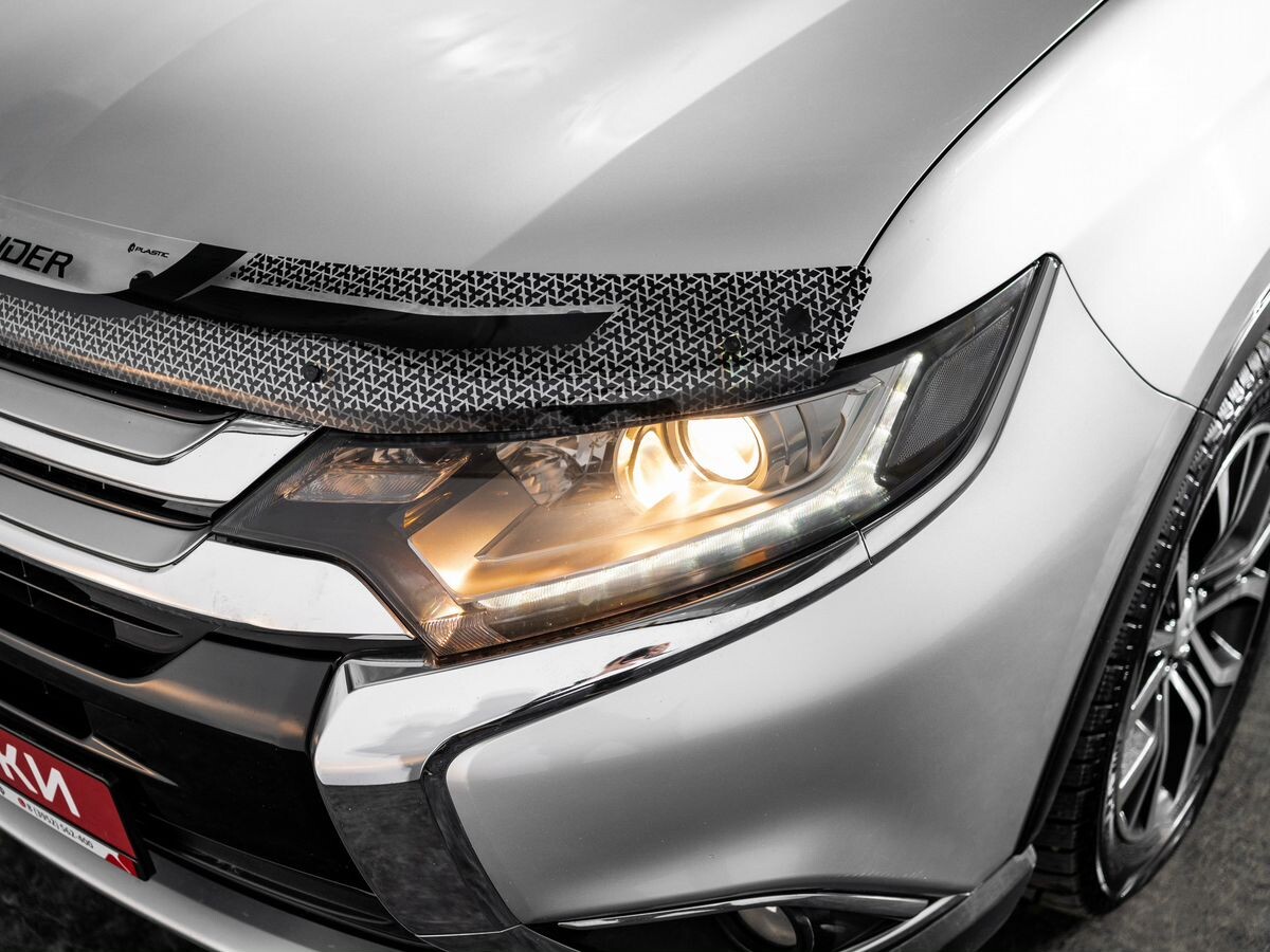 Mitsubishi Outlander 2015 - фото автомобиля
