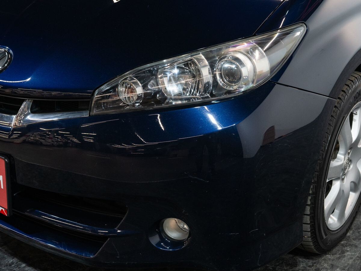 Toyota Wish 2009 - фото автомобиля