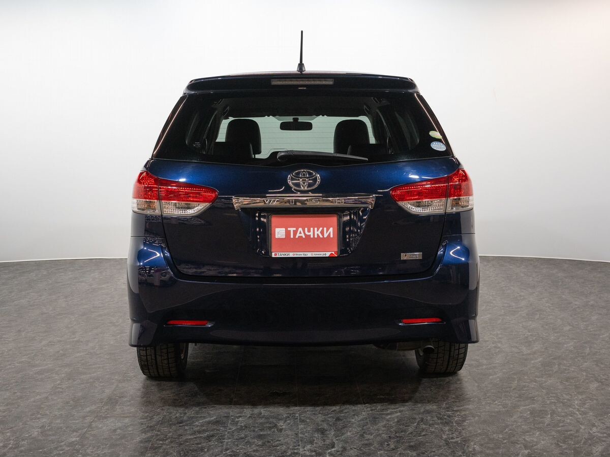 Toyota Wish 2009 - фото автомобиля
