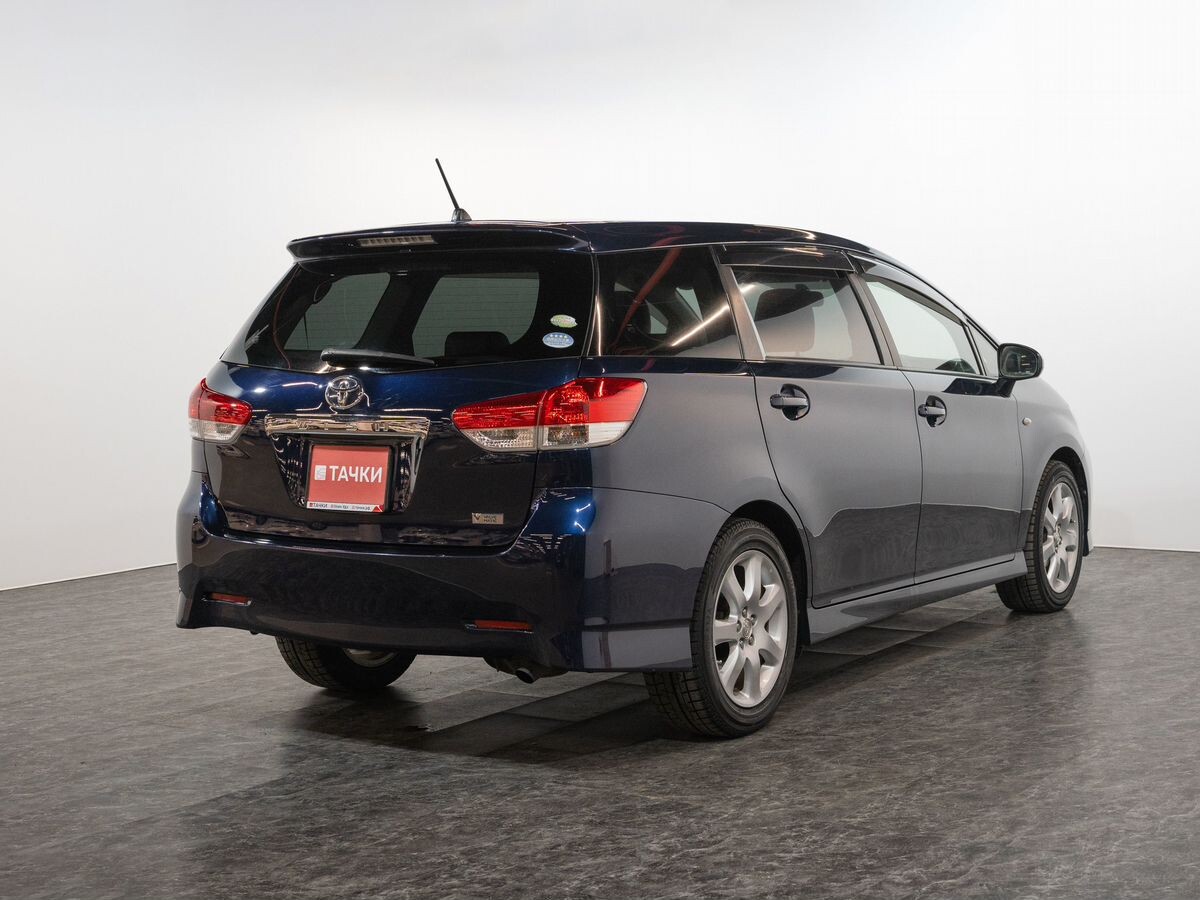 Toyota Wish 2009 - фото автомобиля