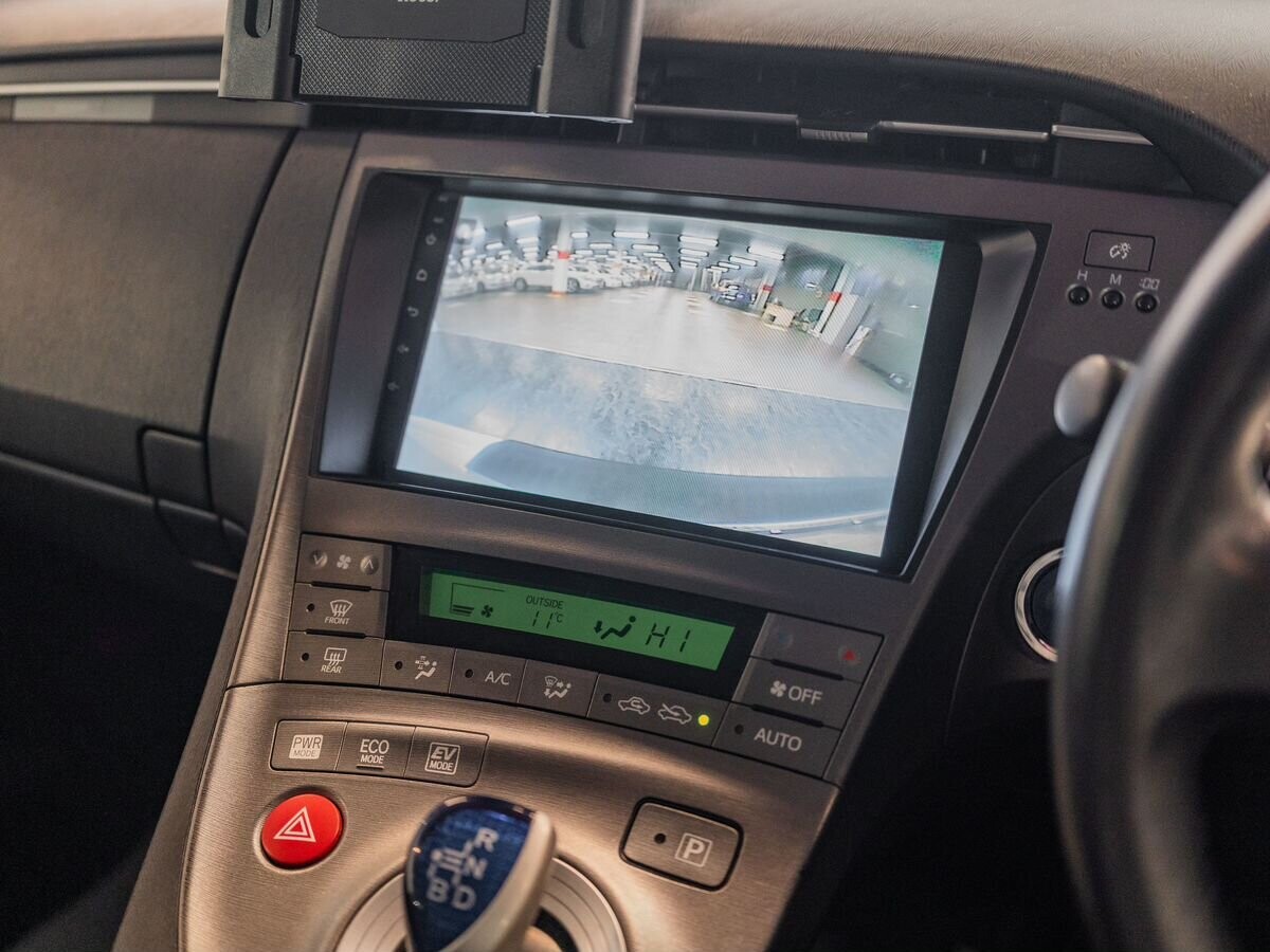 Toyota Prius 2012 - фото автомобиля