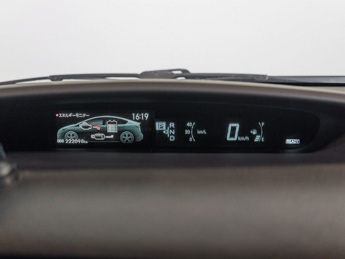 Toyota Prius 2012 - фото автомобиля