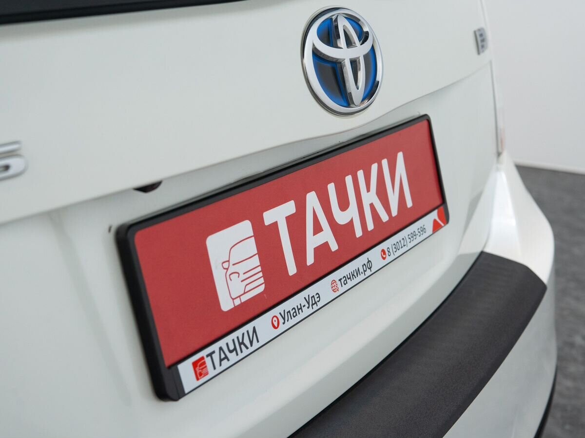 Toyota Prius 2012 - фото автомобиля