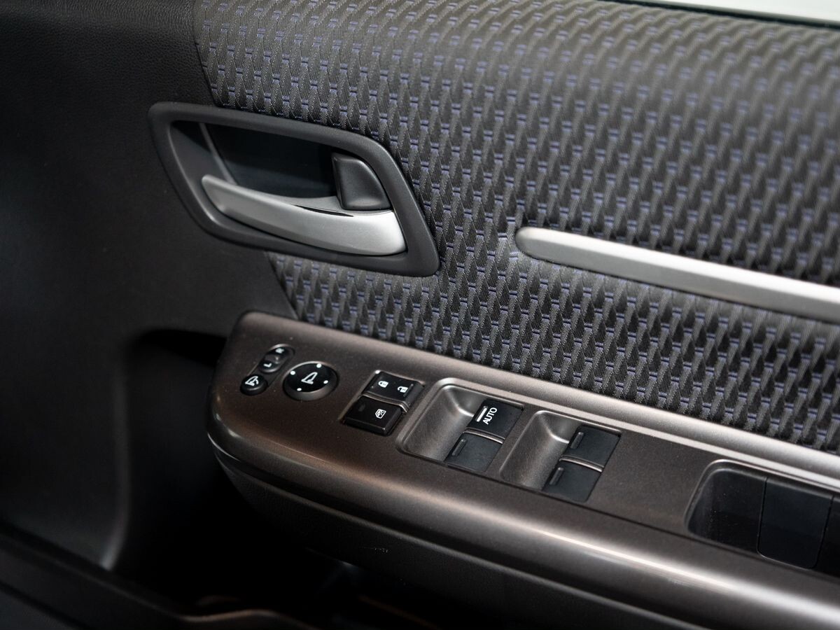 Honda Stepwgn 2015 - фото автомобиля