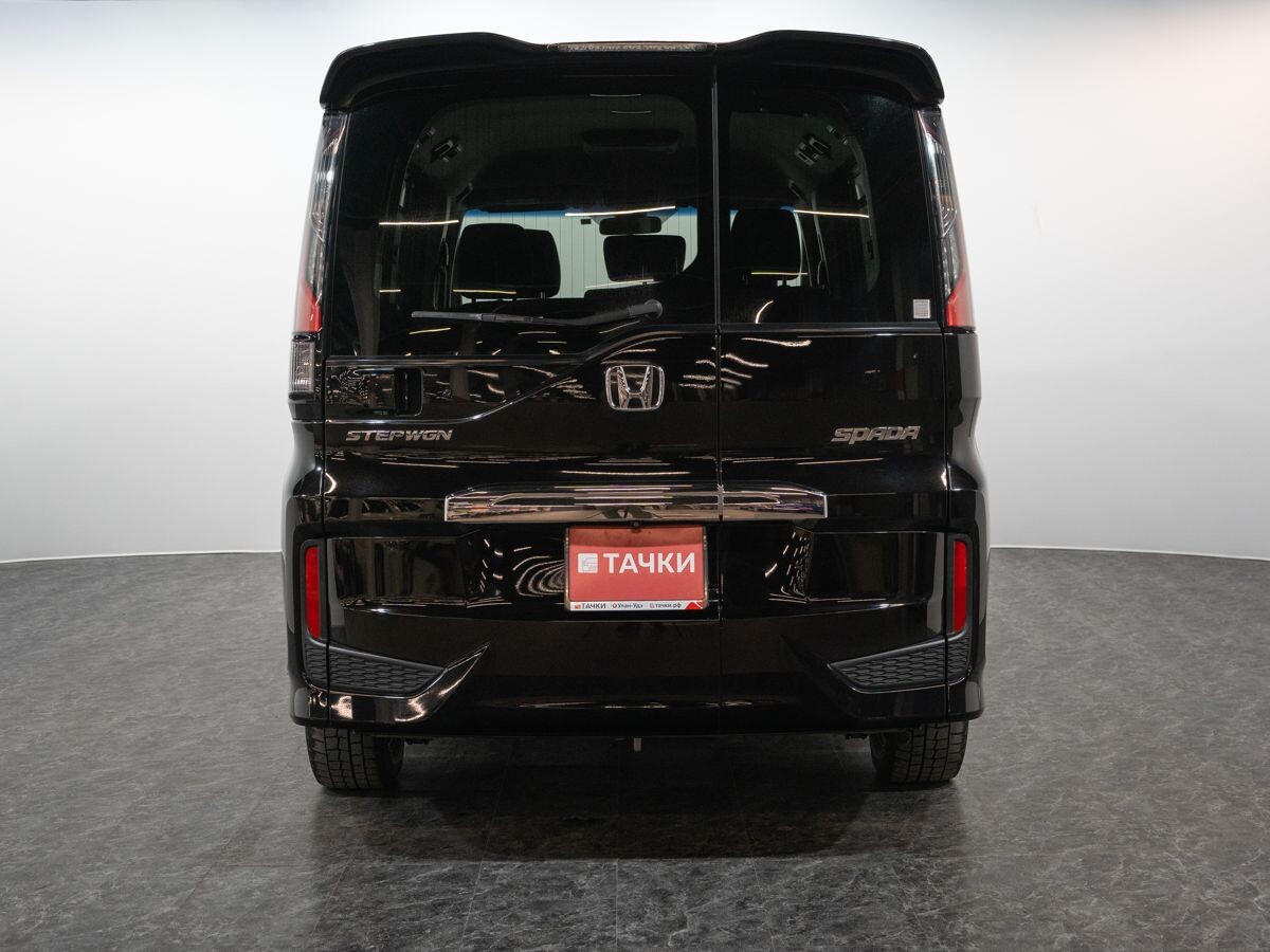 Honda Stepwgn 2015 - фото автомобиля