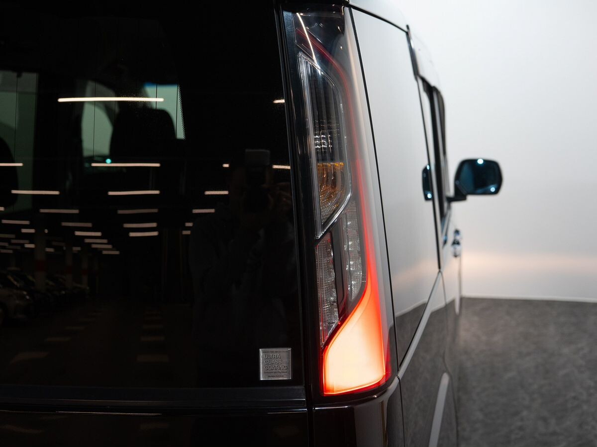 Honda Stepwgn 2015 - фото автомобиля