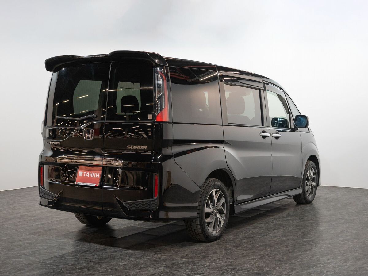 Honda Stepwgn 2015 - фото автомобиля