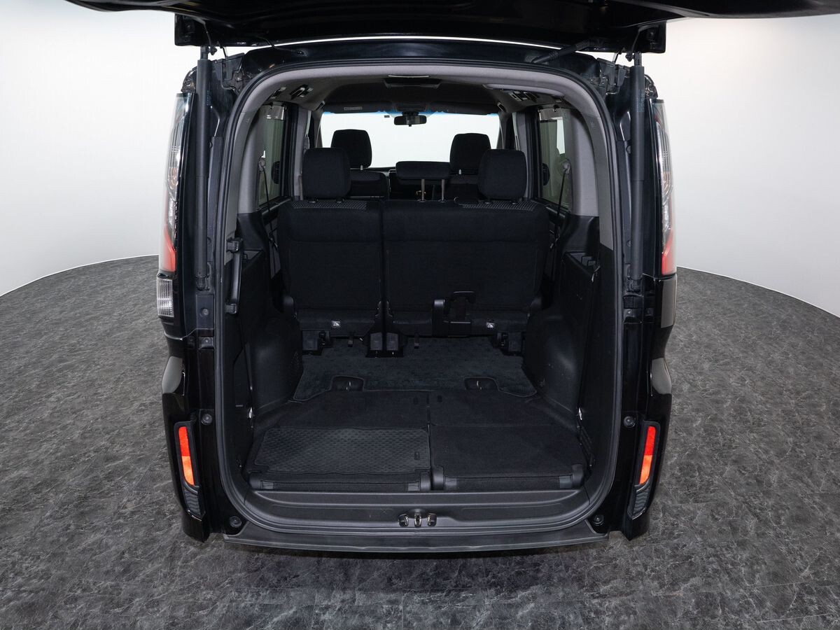 Honda Stepwgn 2015 - фото автомобиля