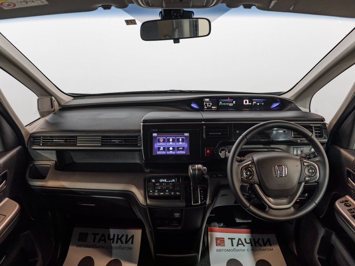 Honda Stepwgn 2015 - фото автомобиля