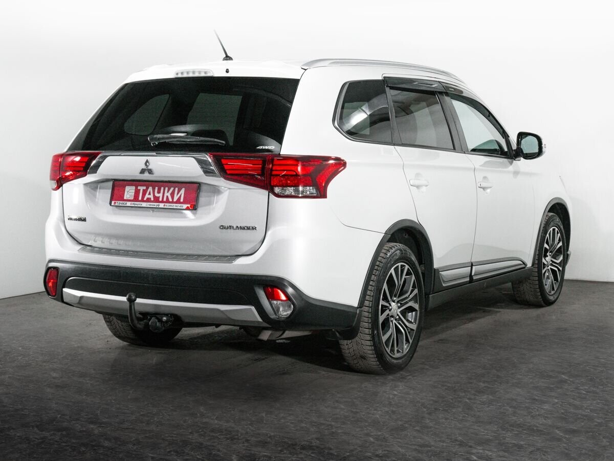 Mitsubishi Outlander 2016 - фото автомобиля