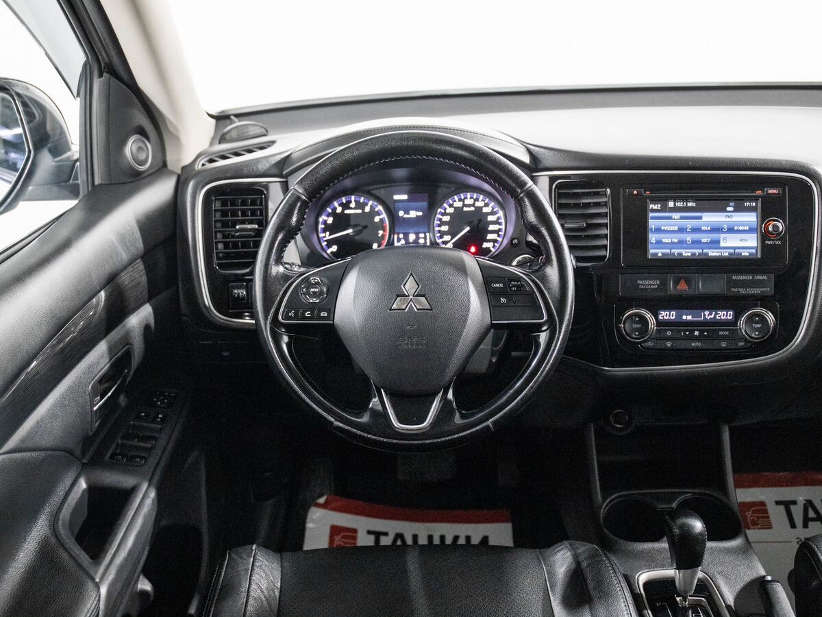 Mitsubishi Outlander 2016 - фото автомобиля