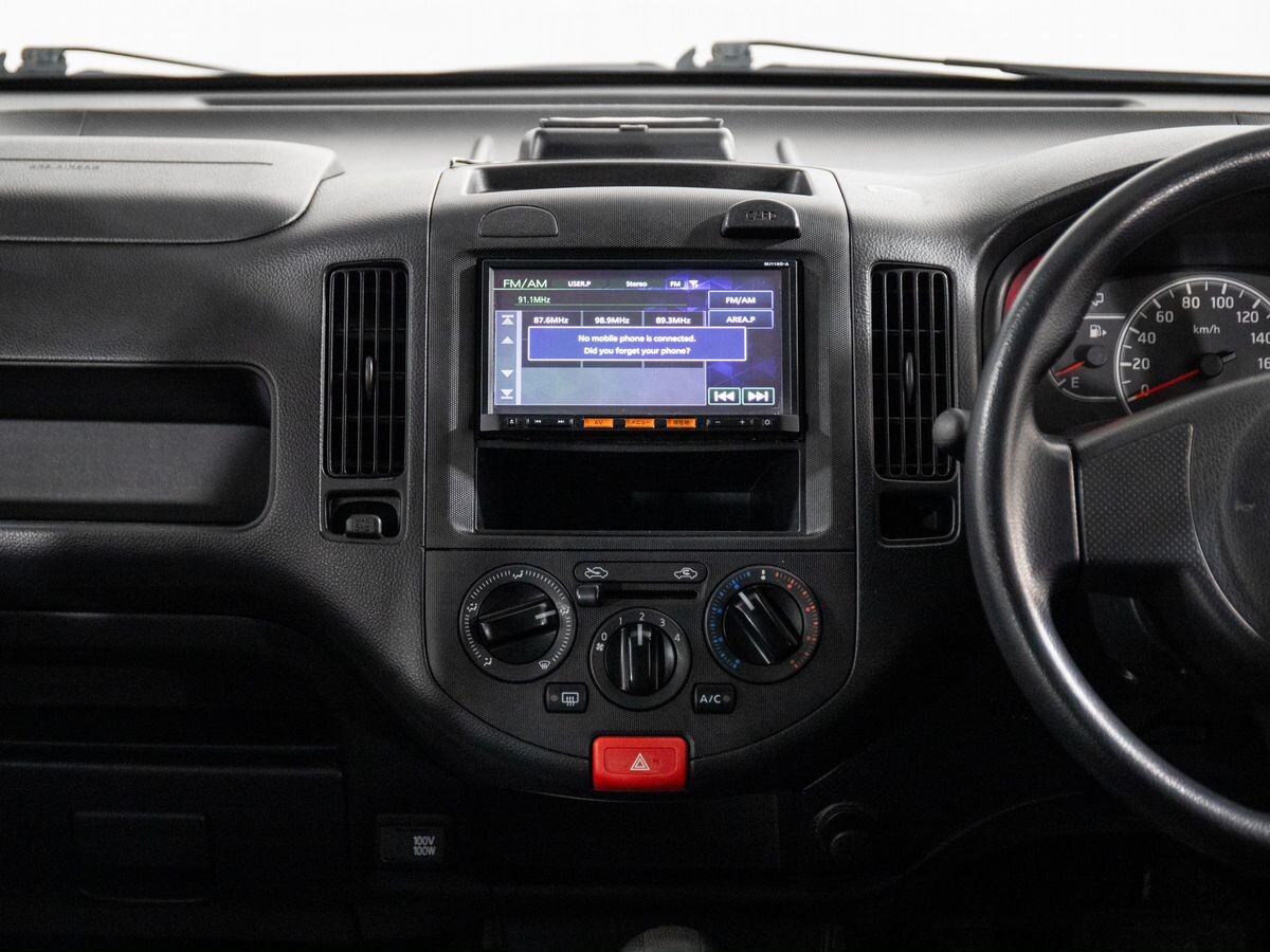 Nissan AD 2017 - фото автомобиля