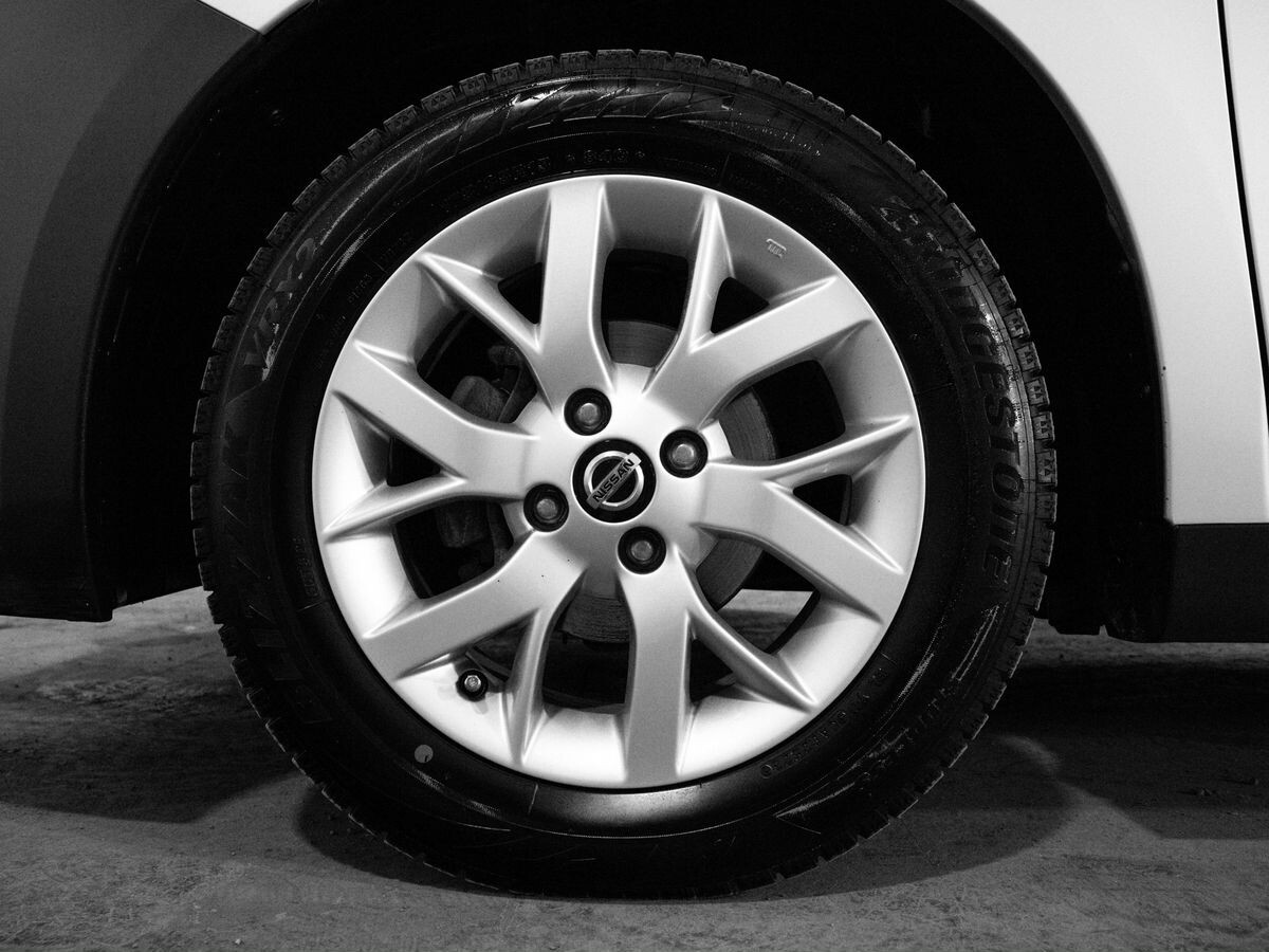 Nissan AD 2017 - фото автомобиля