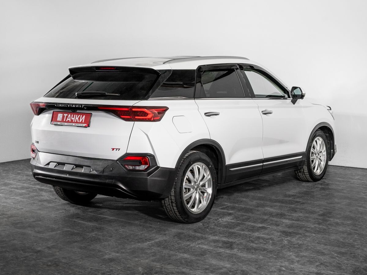 FAW Bestune T77 2022 - фото автомобиля