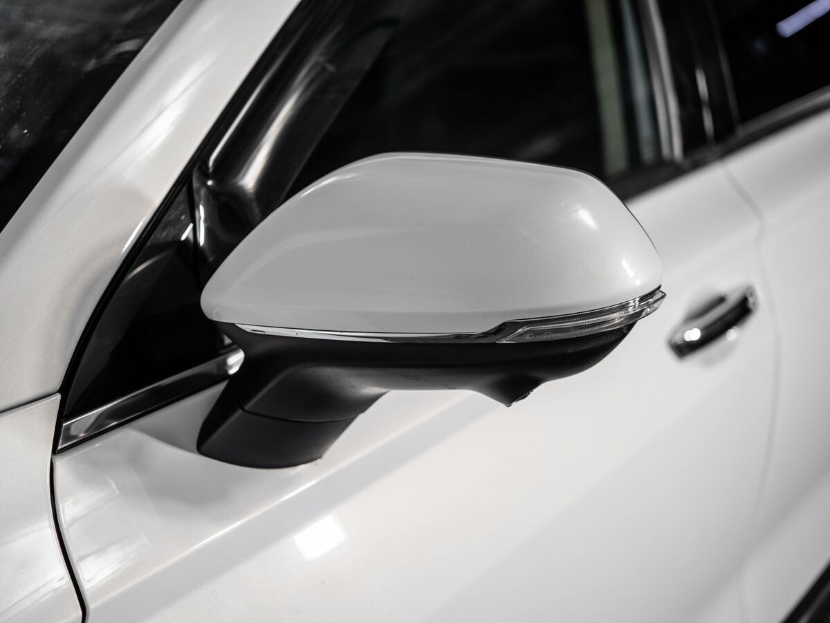 FAW Bestune T77 2022 - фото автомобиля