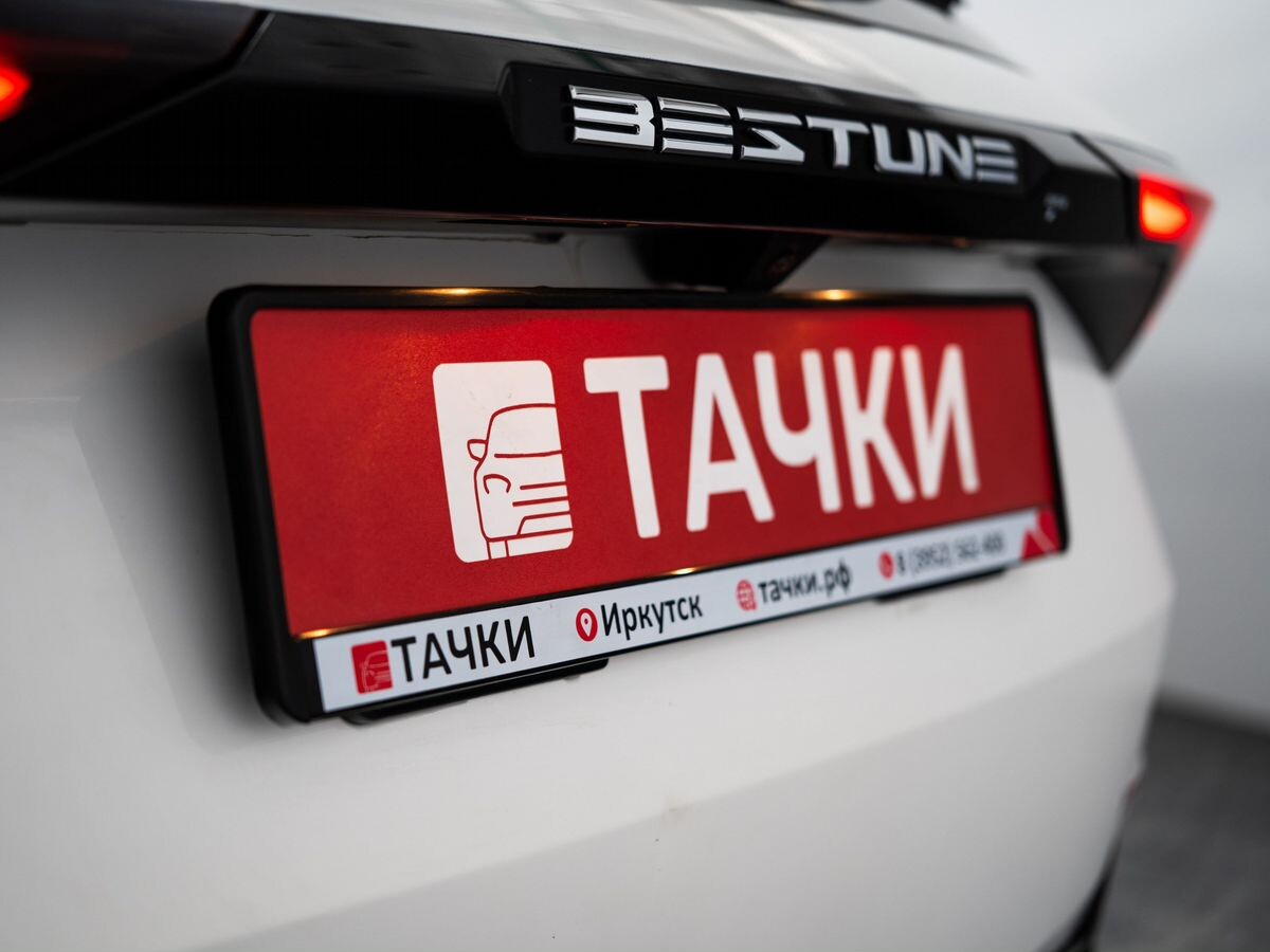 FAW Bestune T77 2022 - фото автомобиля