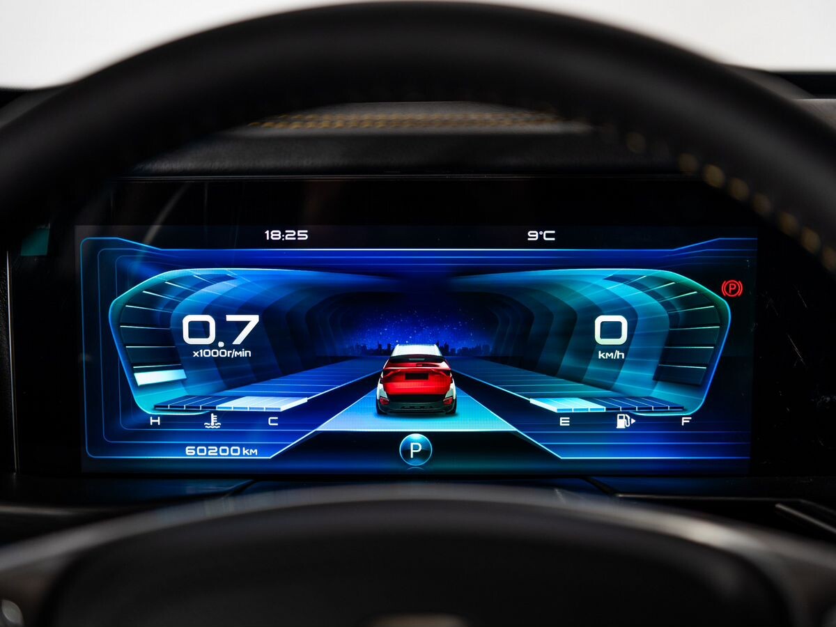 FAW Bestune T77 2022 - фото автомобиля