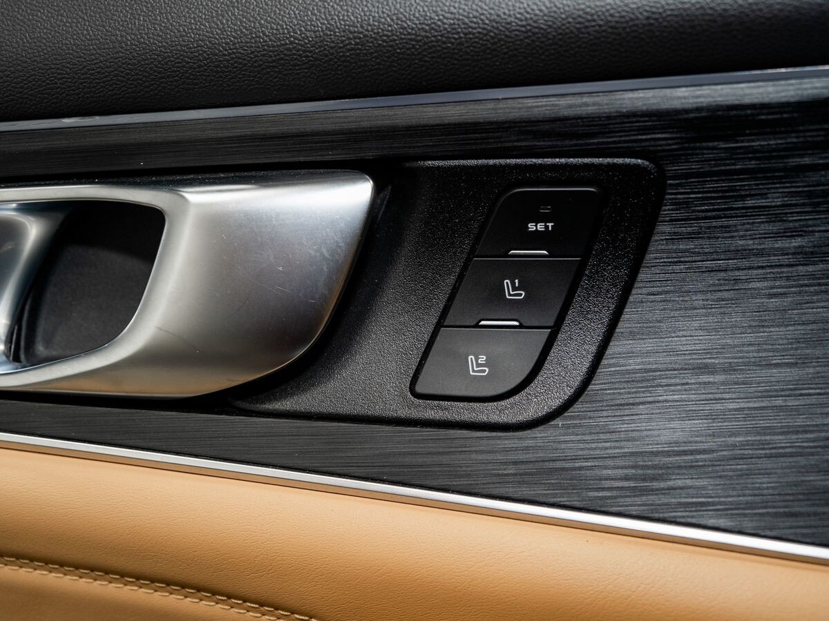 Changan UNI-K 2021 - фото автомобиля