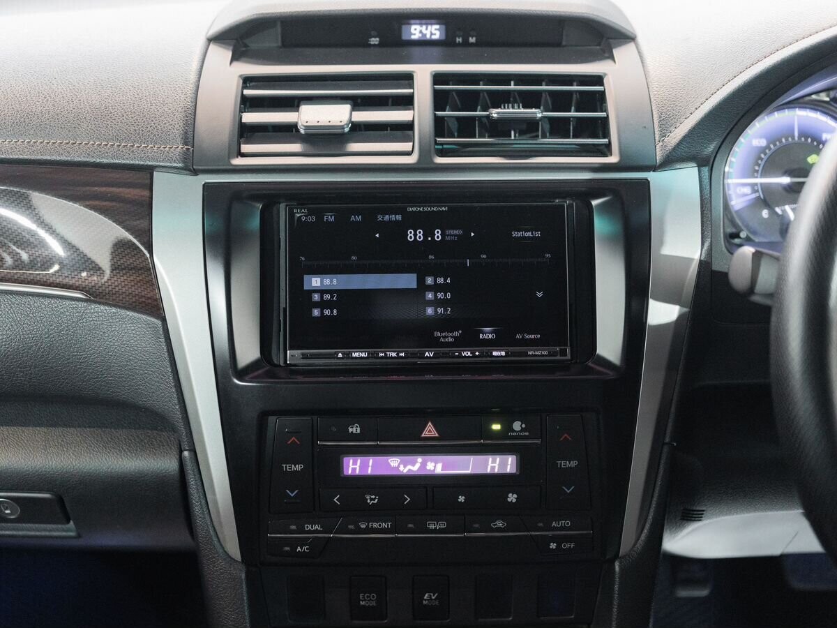 Toyota Camry 2016 - фото автомобиля