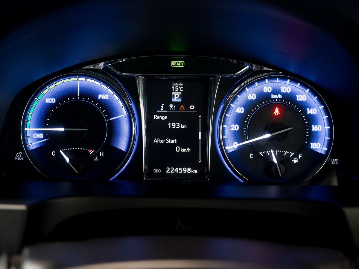 Toyota Camry 2016 - фото автомобиля