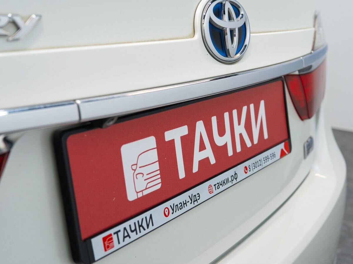 Toyota Camry 2016 - фото автомобиля