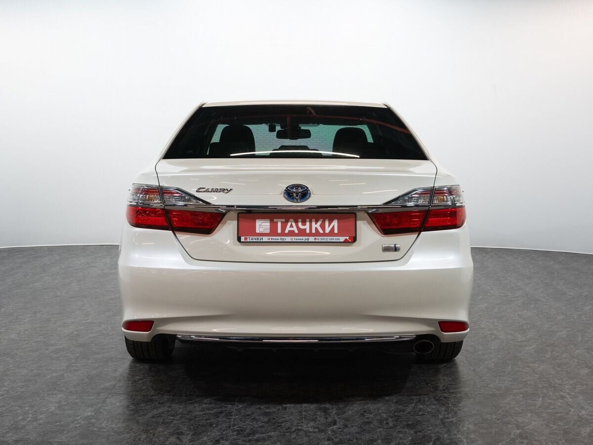 Toyota Camry 2016 - фото автомобиля