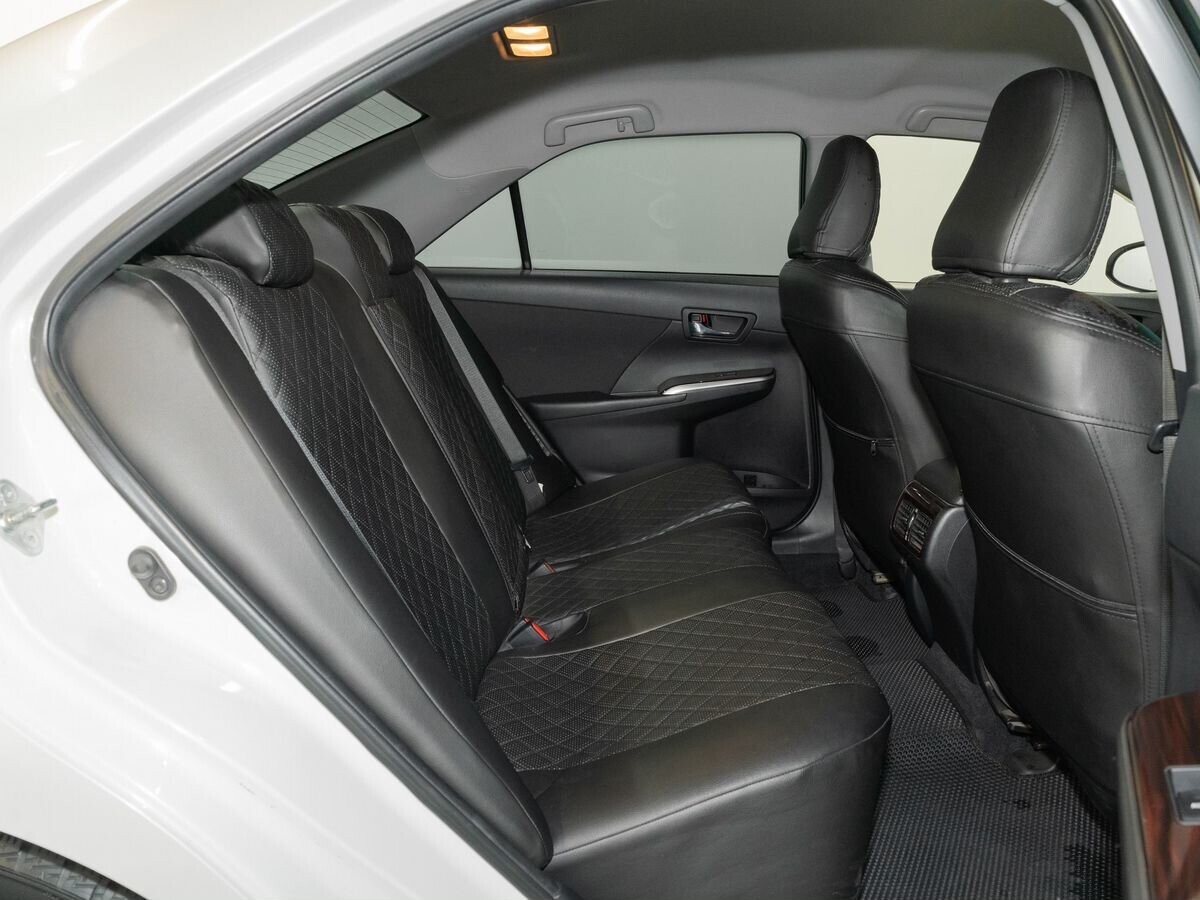 Toyota Camry 2016 - фото автомобиля