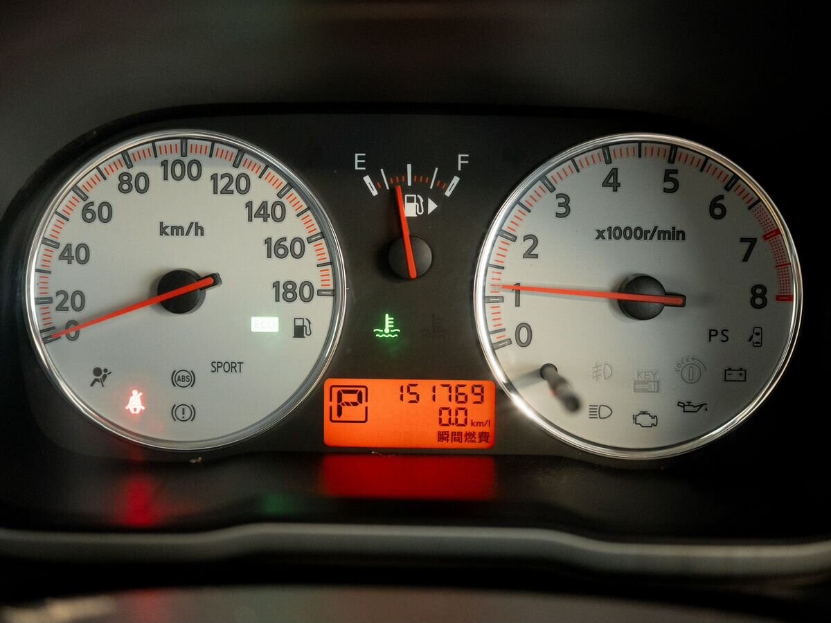 Nissan Note 2011 - фото автомобиля