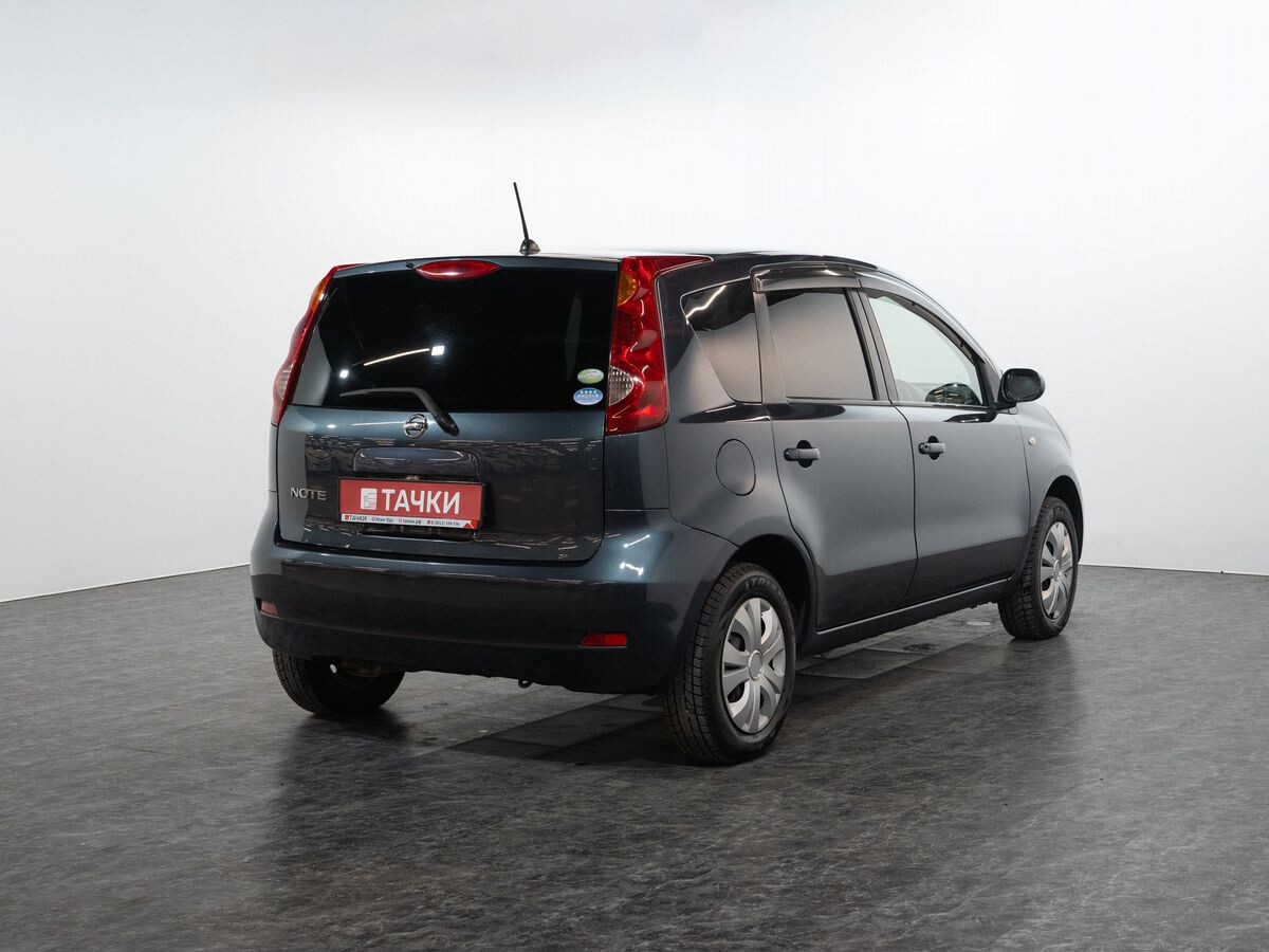 Nissan Note 2011 - фото автомобиля