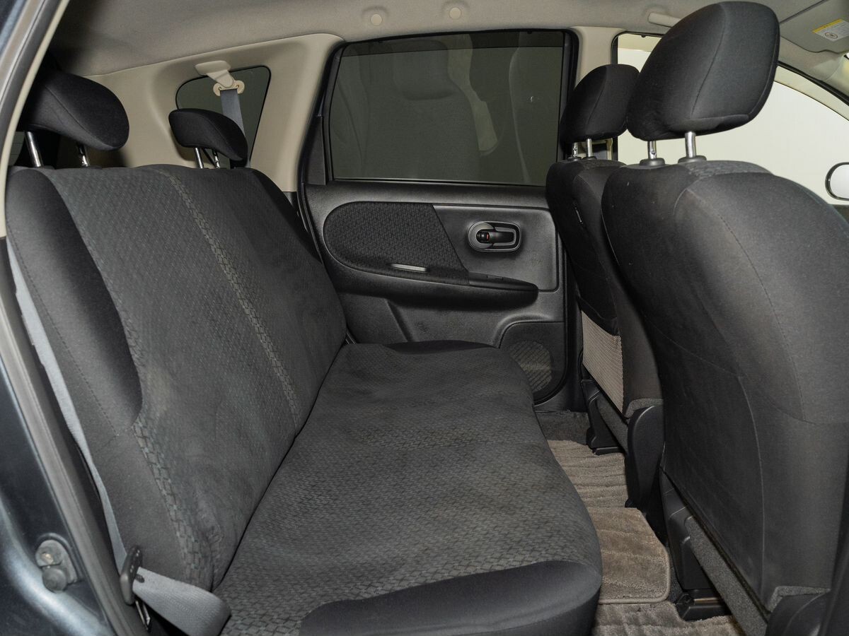 Nissan Note 2011 - фото автомобиля