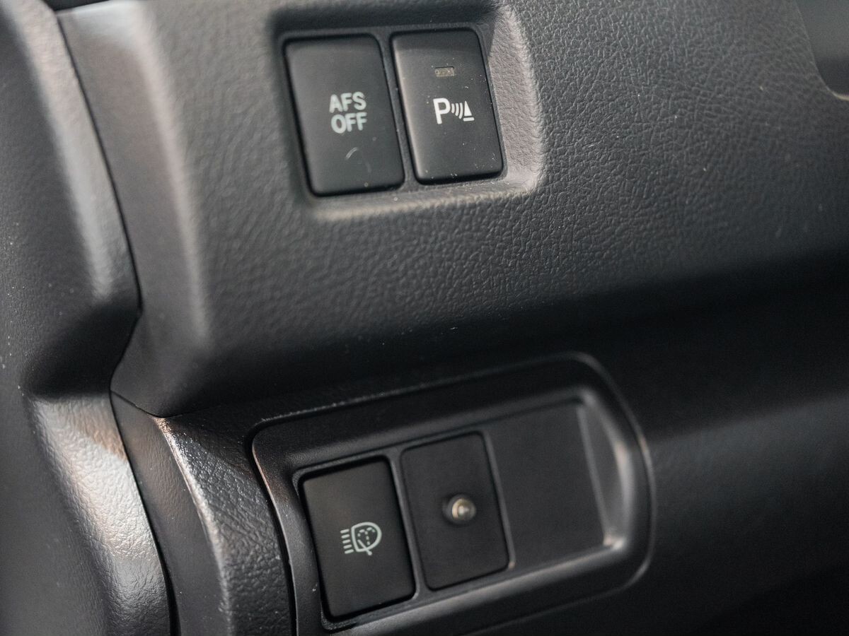 Toyota Camry 2011 - фото автомобиля