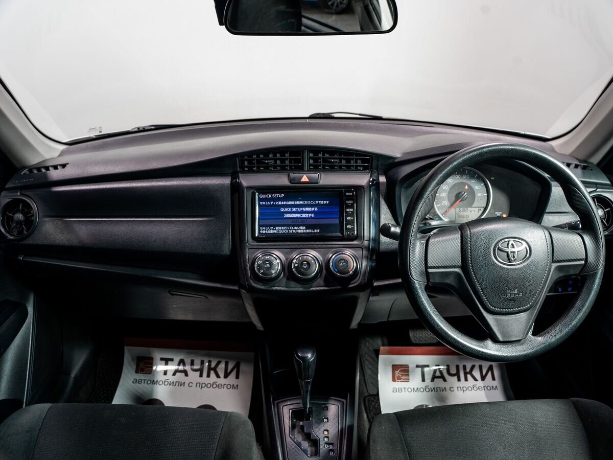 Toyota Corolla 2019 - фото автомобиля